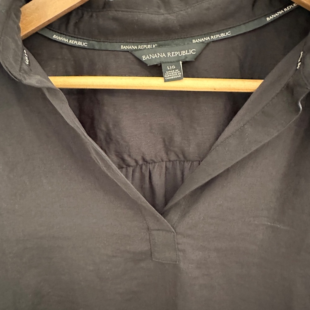 Banana Republic  | Women’s size L  Long Sleeve, Flowy Collared Shirt - Picture 4 of 17